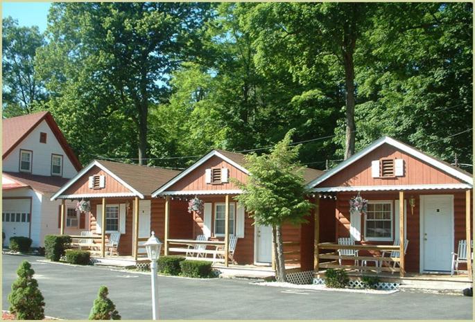 Seven Dwarfs Motel & Cabins Lake George Exteriér fotografie
