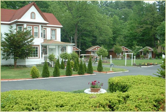 Seven Dwarfs Motel & Cabins Lake George Exteriér fotografie