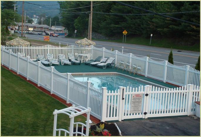 Seven Dwarfs Motel & Cabins Lake George Exteriér fotografie