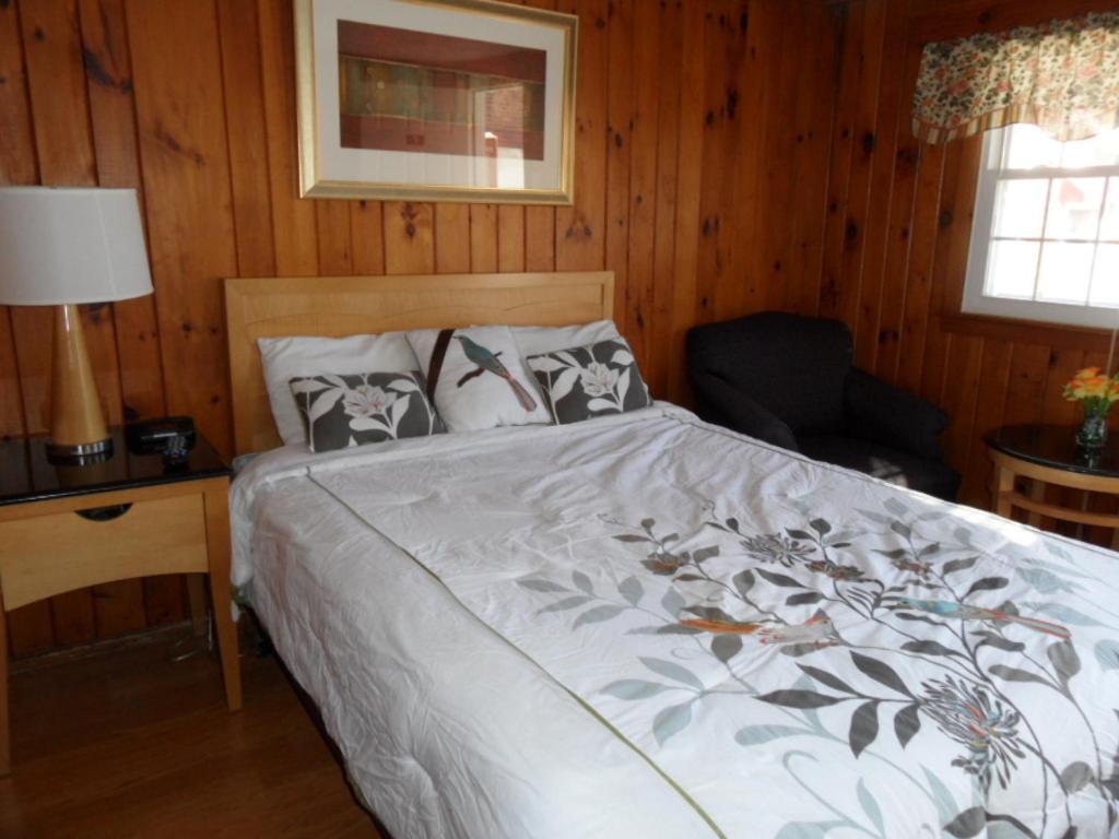 Seven Dwarfs Motel & Cabins Lake George Pokoj fotografie