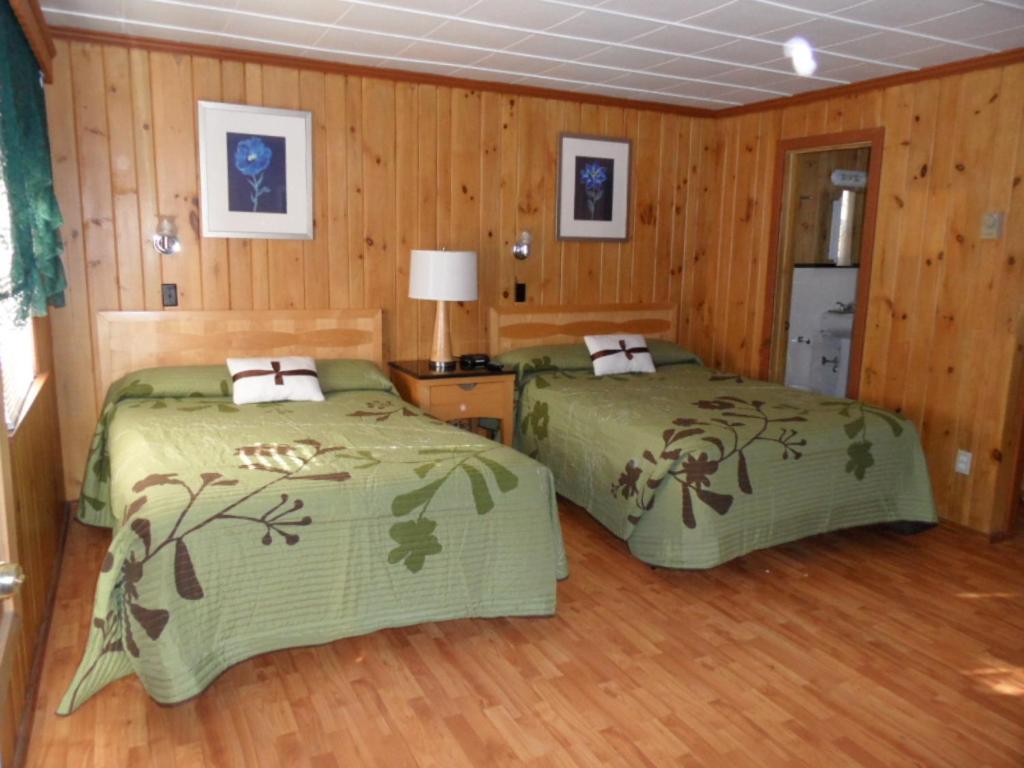 Seven Dwarfs Motel & Cabins Lake George Pokoj fotografie